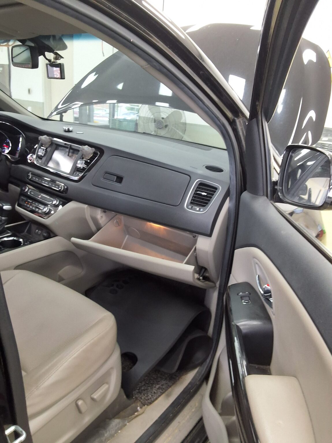 KIA THE NEW CARNIVAL 9-SEATER DIESEL PRESTIGE 2020 - zdjęcie 14