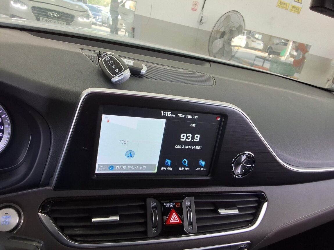 HYUNDAI GRANDEUR IG 3.0 LPi RENTAL CAR MODERN 2019 - zdjęcie 18