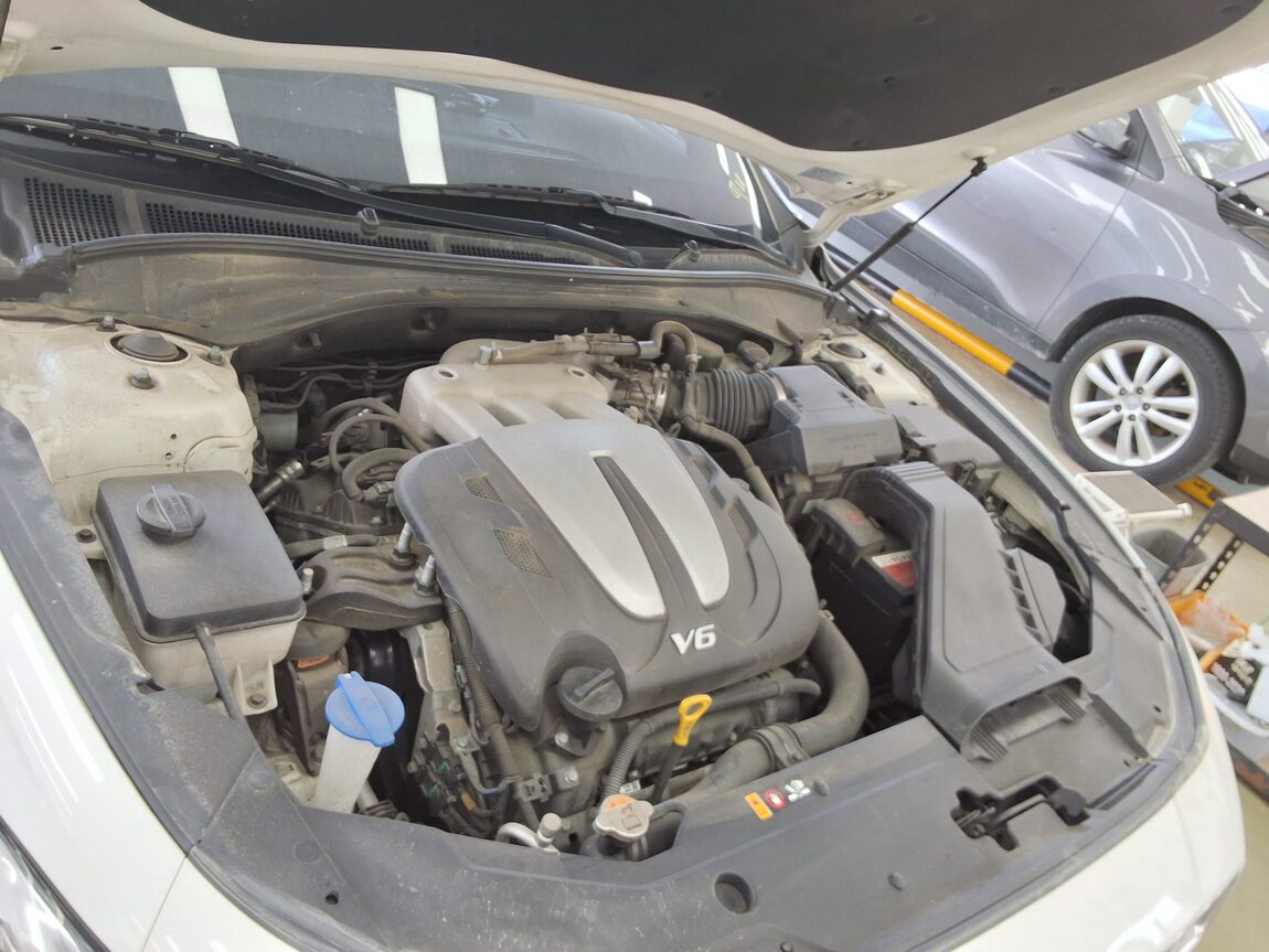 HYUNDAI GRANDEUR IG 3.0 LPi RENTAL CAR MODERN 2019 - zdjęcie 21