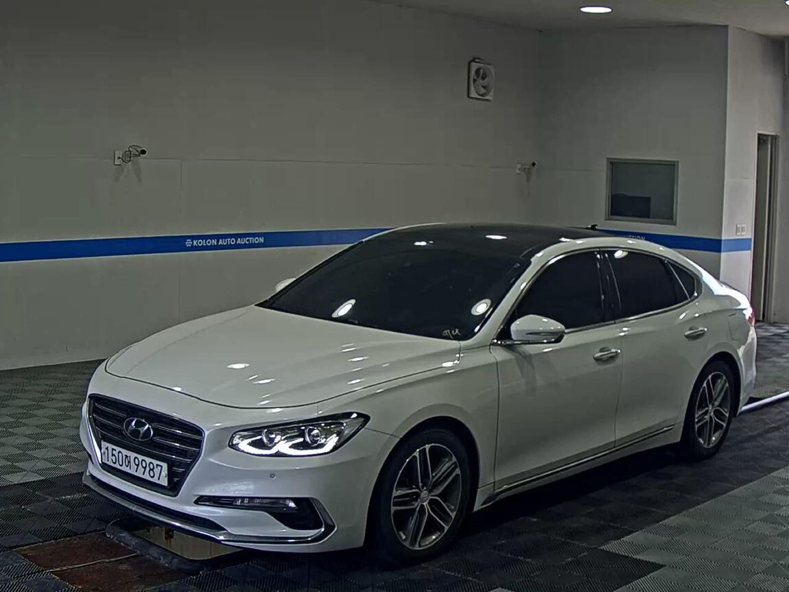 HYUNDAI GRANDEUR IG 3.0 LPi RENTAL CAR MODERN 2019 - zdjęcie 2