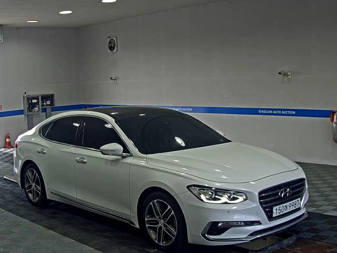 HYUNDAI GRANDEUR IG 3.0 LPi RENTAL CAR MODERN 2019 - zdjęcie 3