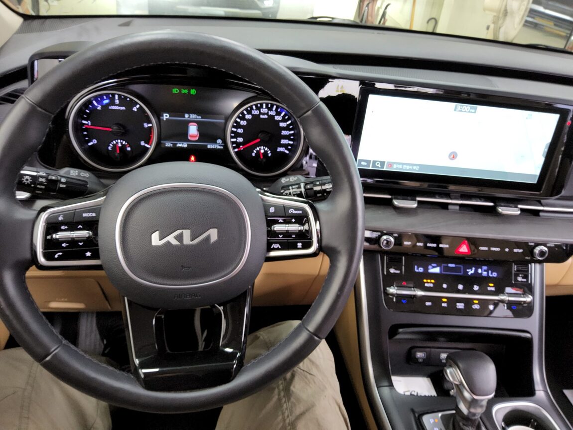 KIA NEW CARNIVAL (KA4) 9-SEATER DIESEL PRESTIGE 2023 - zdjęcie 17