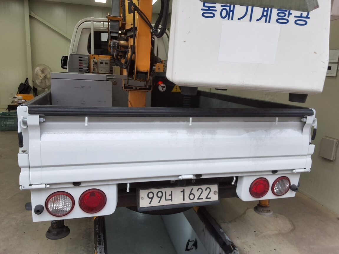 KIA THE NEW BONGO III CARGO 1 TON KING CAB EXTRA LONG WHEELBASE L 2022 - zdjęcie 13