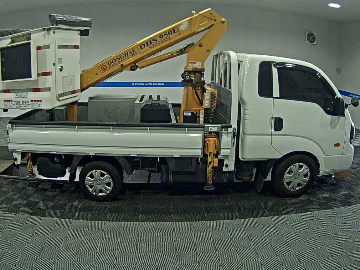 KIA THE NEW BONGO III CARGO 1 TON KING CAB EXTRA LONG WHEELBASE L 2022 - zdjęcie 4