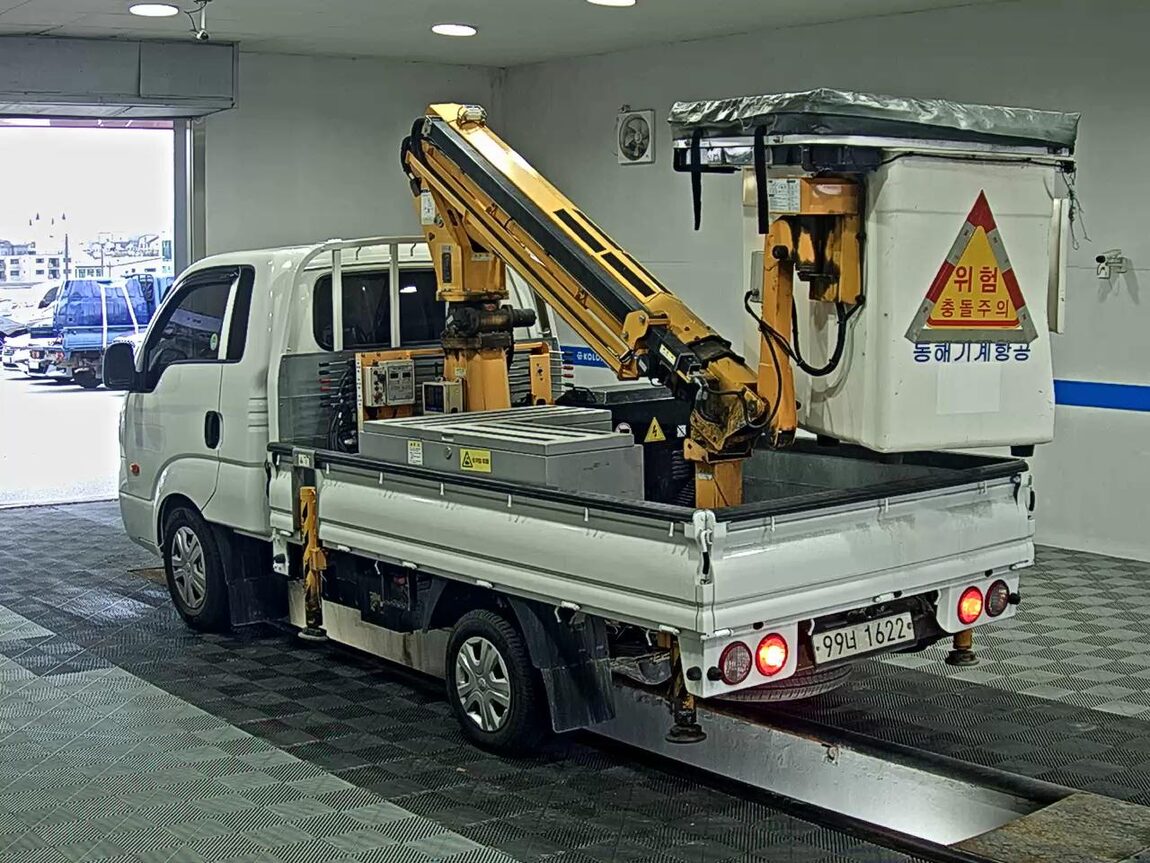 KIA THE NEW BONGO III CARGO 1 TON KING CAB EXTRA LONG WHEELBASE L 2022 - zdjęcie 6