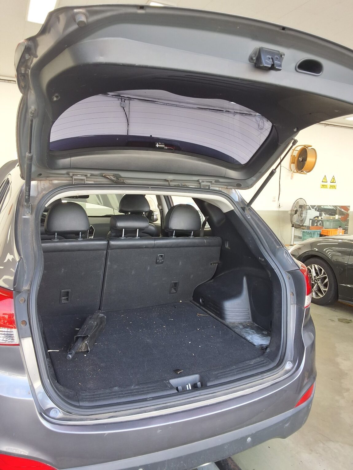 HYUNDAI TUCSON ix DIESEL R20 2WD LX20 PREMIER 2010 - zdjęcie 15