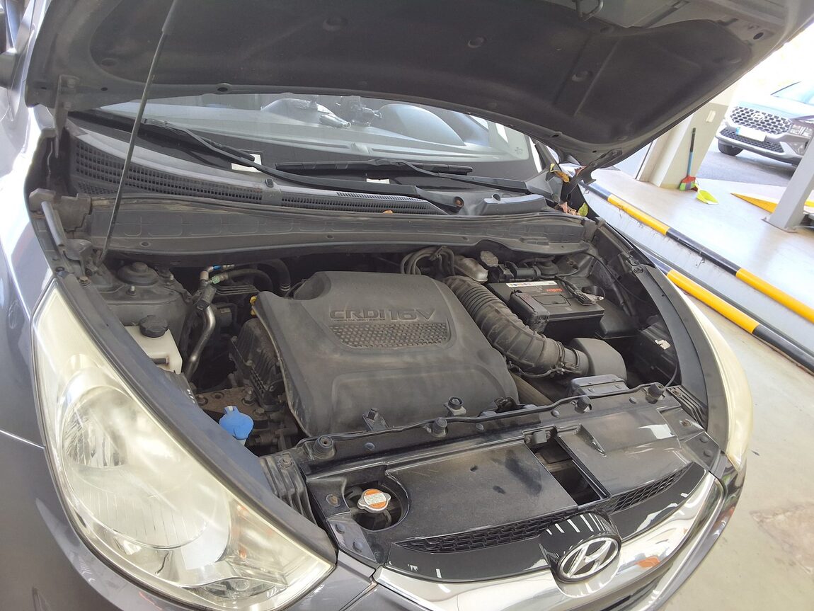 HYUNDAI TUCSON ix DIESEL R20 2WD LX20 PREMIER 2010 - zdjęcie 19