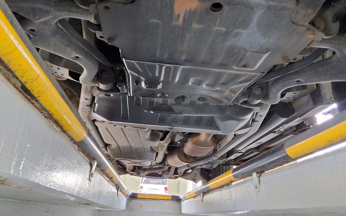LAND ROVER DISCOVERY 4 3.0 SDV6 SE 2016 - zdjęcie 23