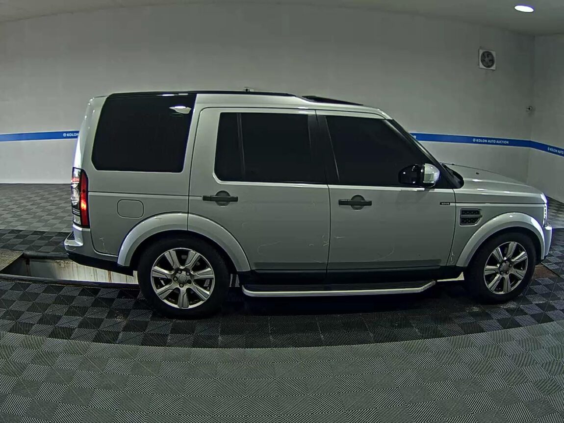 LAND ROVER DISCOVERY 4 3.0 SDV6 SE 2016 - zdjęcie 4