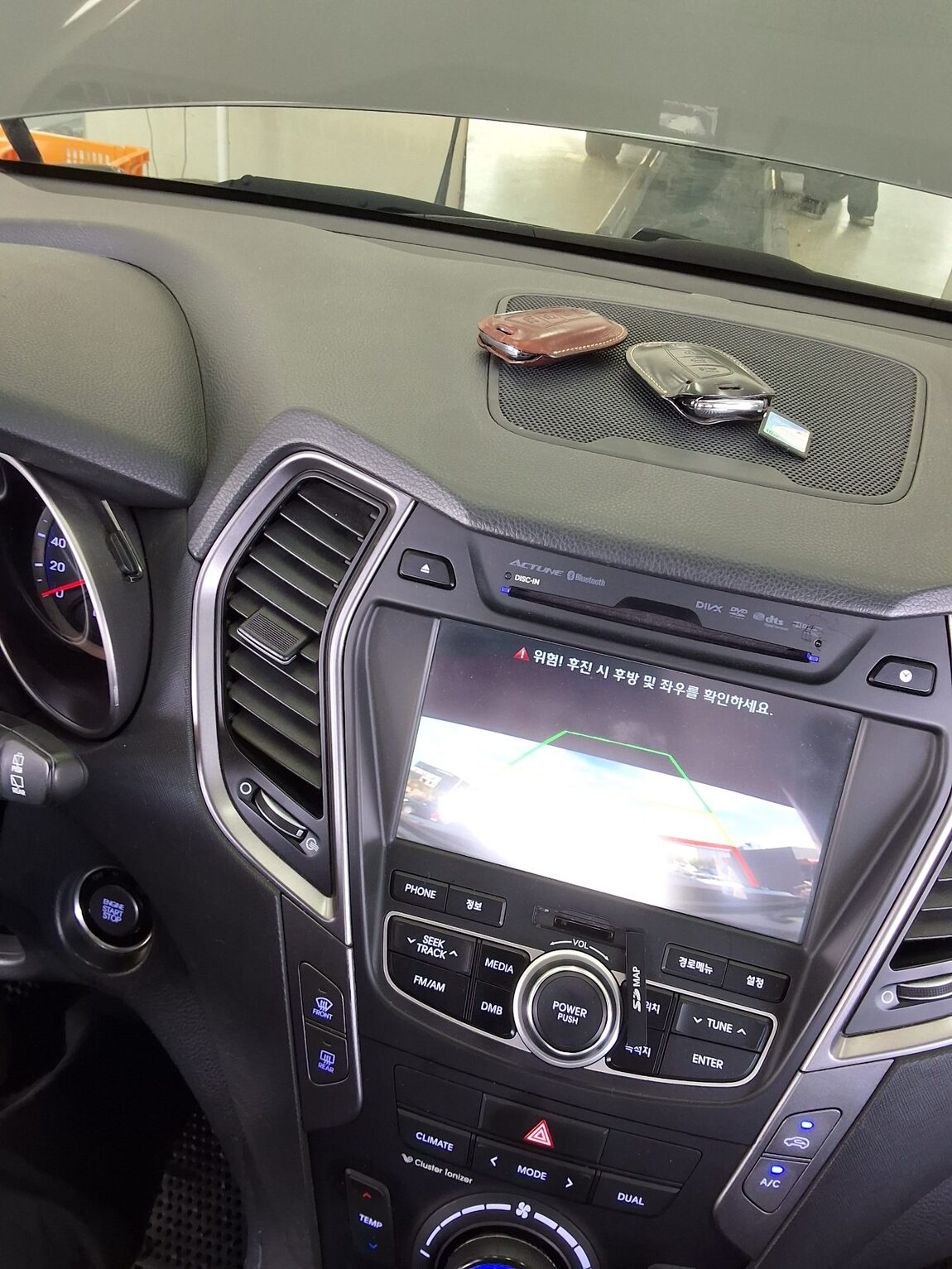 HYUNDAI SANTA FE (DM) DIESEL R2.0 2WD PREMIUM 2013 - zdjęcie 17