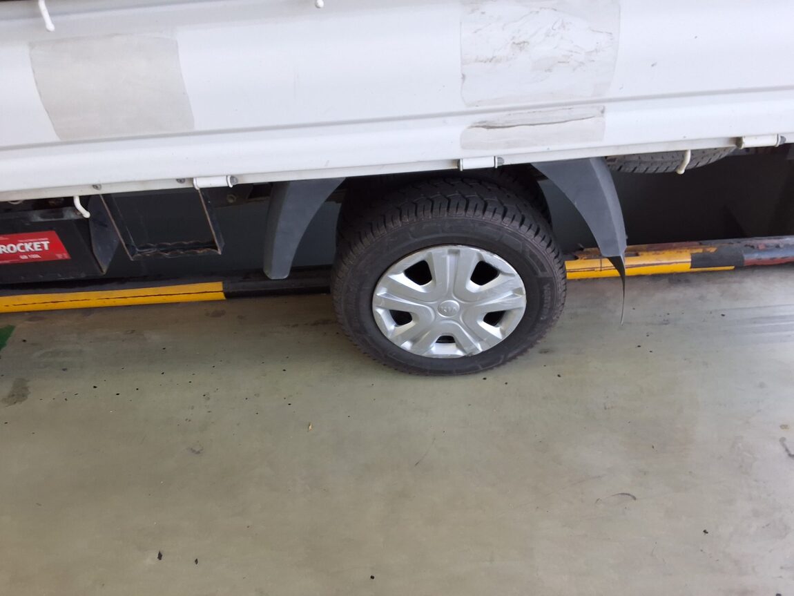 KIA THE NEW BONGO III CARGO 1 TON KING CAB EXTRA LONG WHEELBASE L 2022 - zdjęcie 19