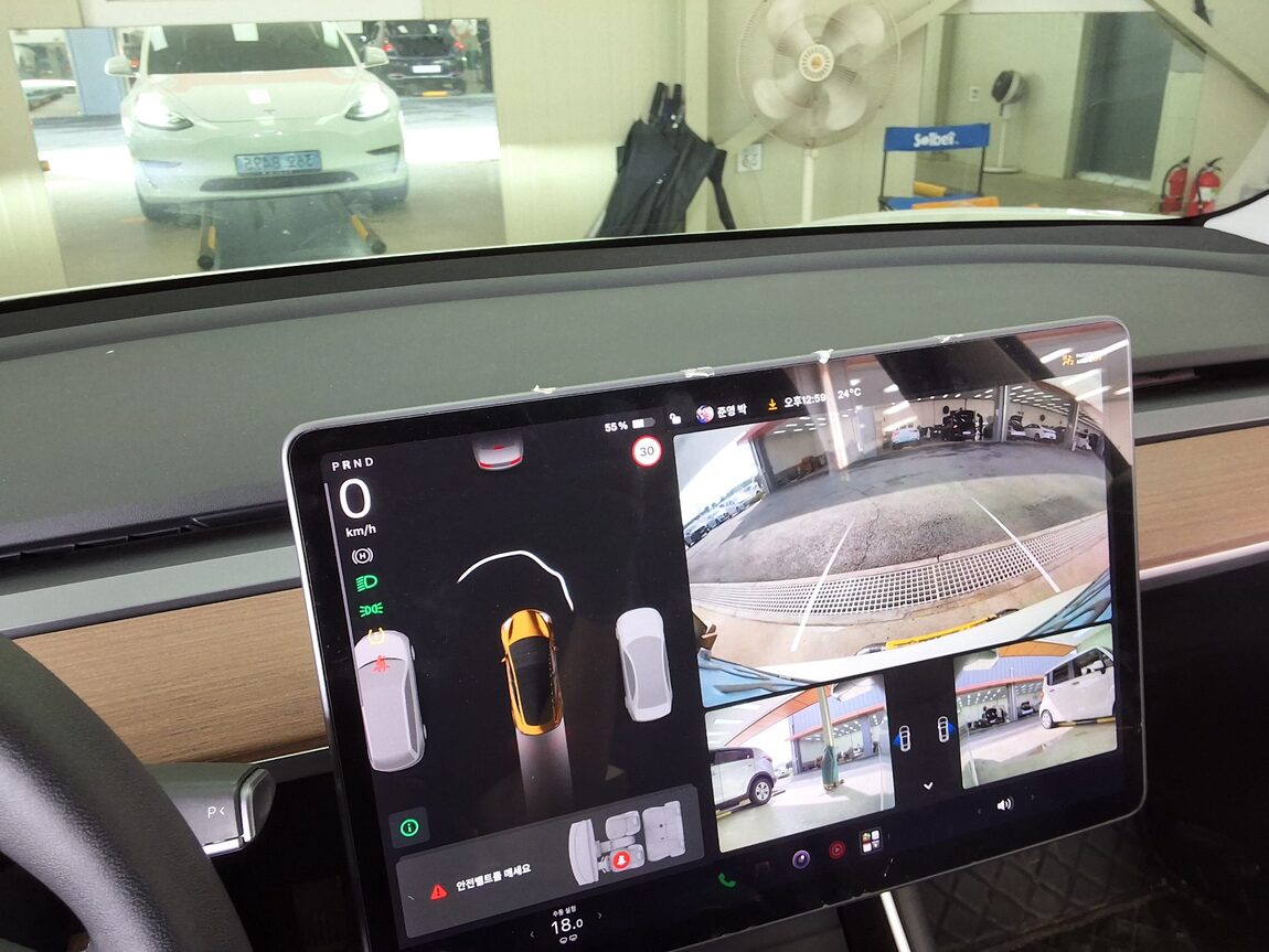TESLA MODEL 3 EV RWD STANDARD RANGE PLUS 2020 - zdjęcie 23