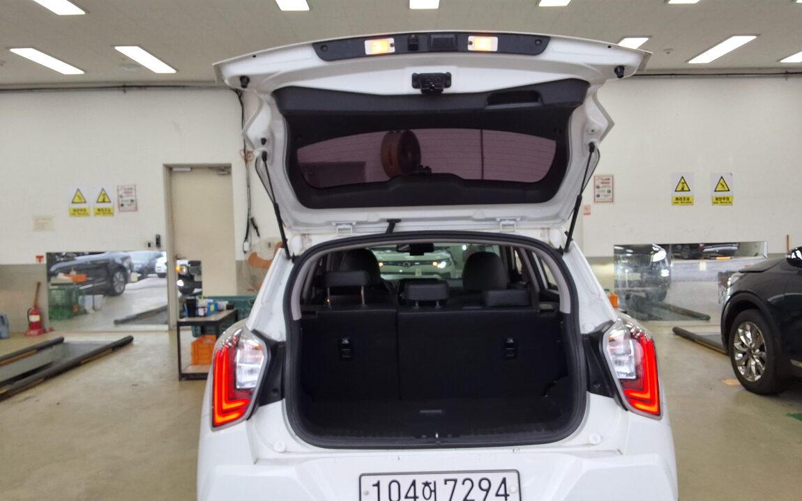 KG MOBILITY (SSANGYONG) VERY NEW TIVOLI 1.6 DIESEL 2WD V1 2021 - zdjęcie 15