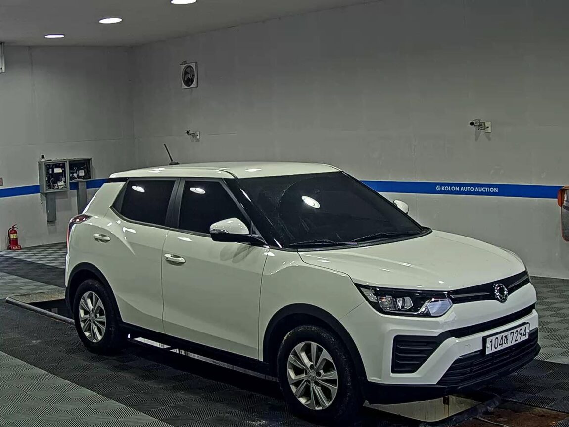 KG MOBILITY (SSANGYONG) VERY NEW TIVOLI 1.6 DIESEL 2WD V1 2021 - zdjęcie 3