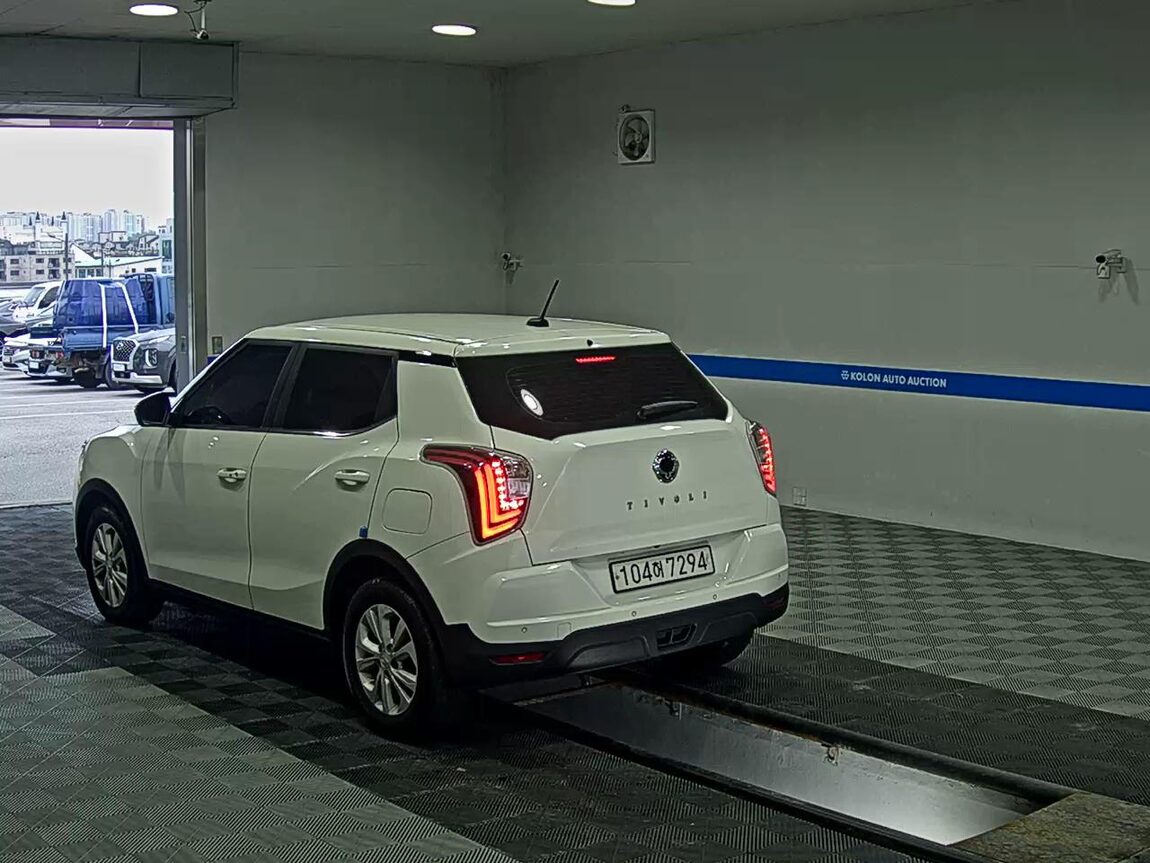 KG MOBILITY (SSANGYONG) VERY NEW TIVOLI 1.6 DIESEL 2WD V1 2021 - zdjęcie 6