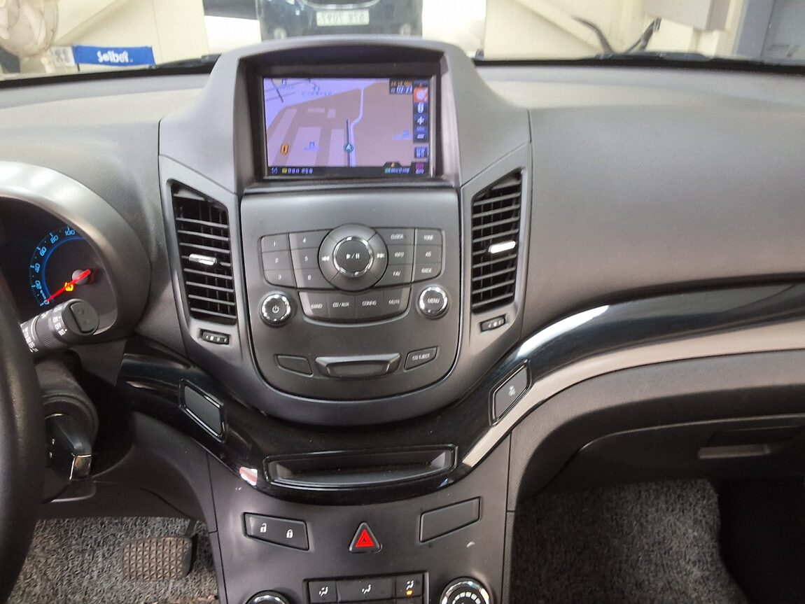 CHEVROLET (DAEWOO) ORLANDO 2.0 DIESEL LT PREMIUM 2015 - zdjęcie 24