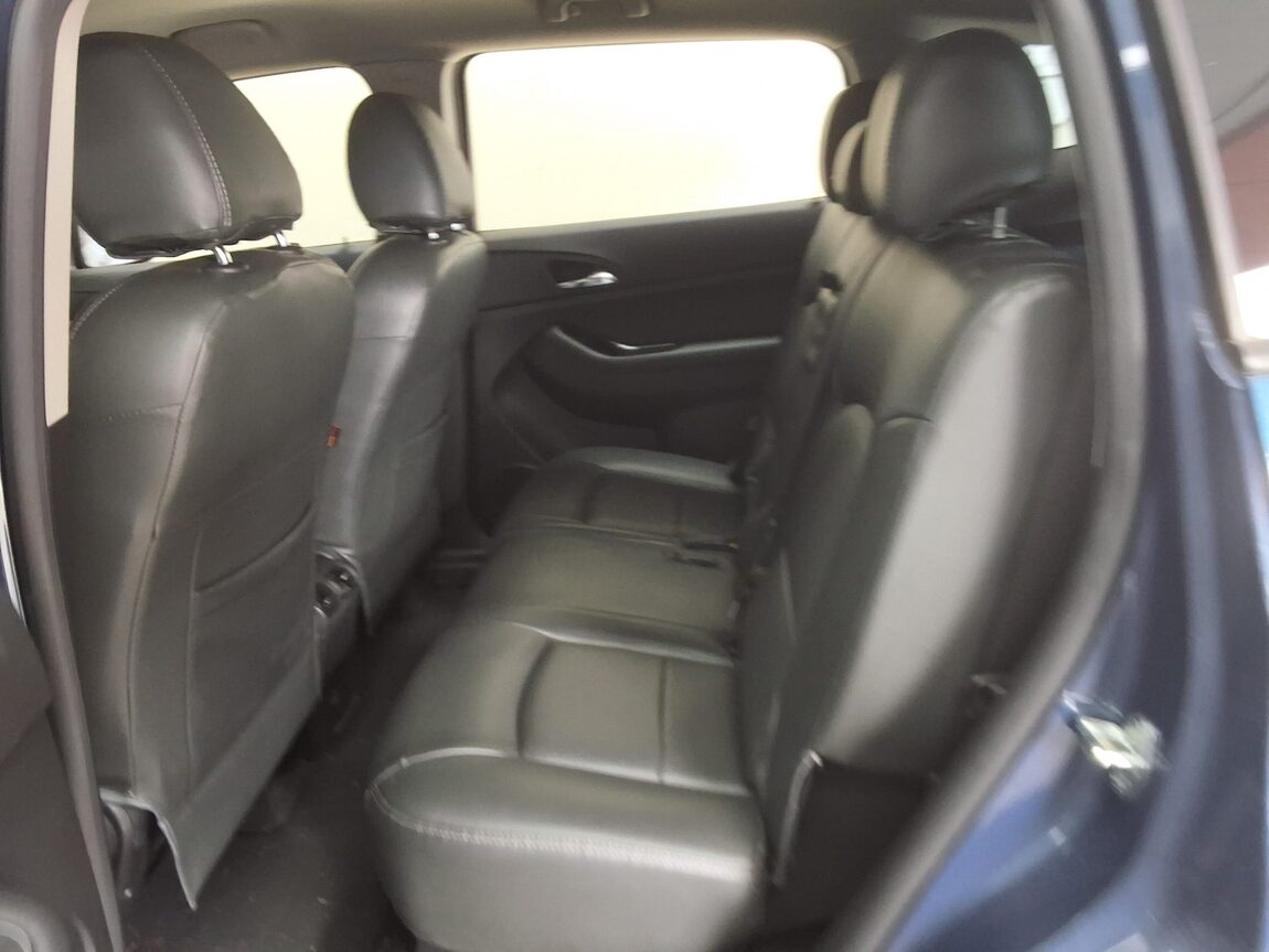 CHEVROLET (DAEWOO) ORLANDO 2.0 DIESEL LT PREMIUM 2015 - zdjęcie 13