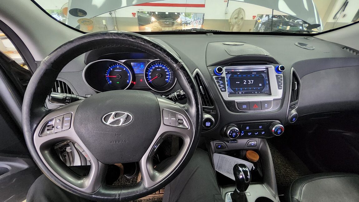 HYUNDAI NEW TUCSON ix DIESEL R2.0 4WD SMART SPECIAL 2015 - zdjęcie 17