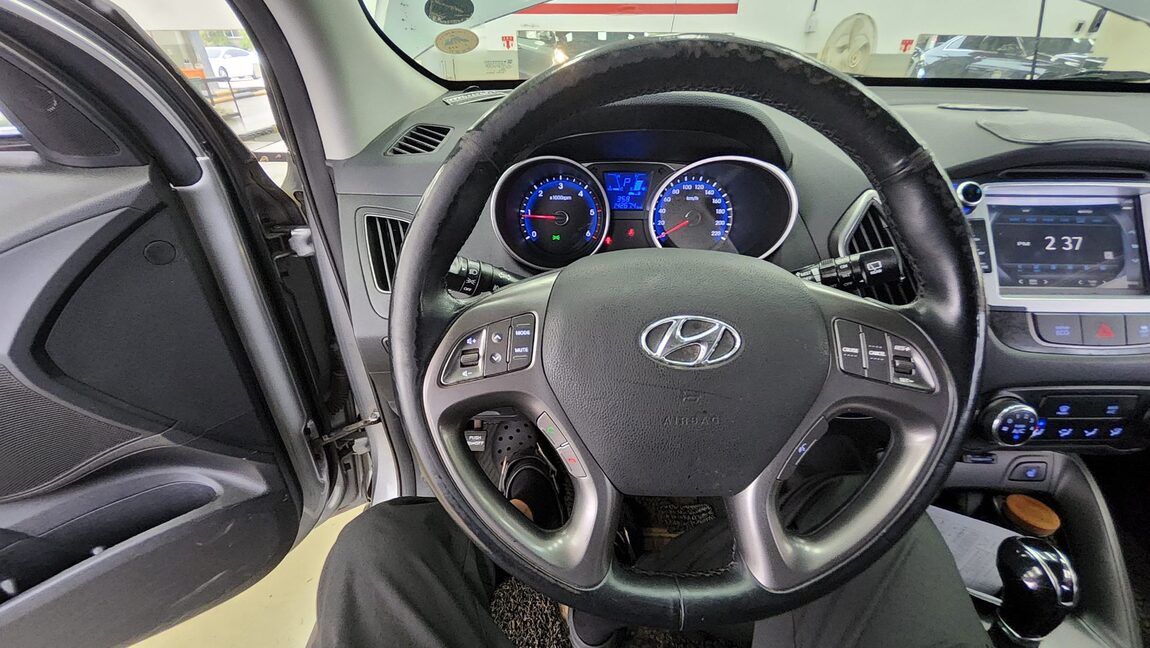 HYUNDAI NEW TUCSON ix DIESEL R2.0 4WD SMART SPECIAL 2015 - zdjęcie 19