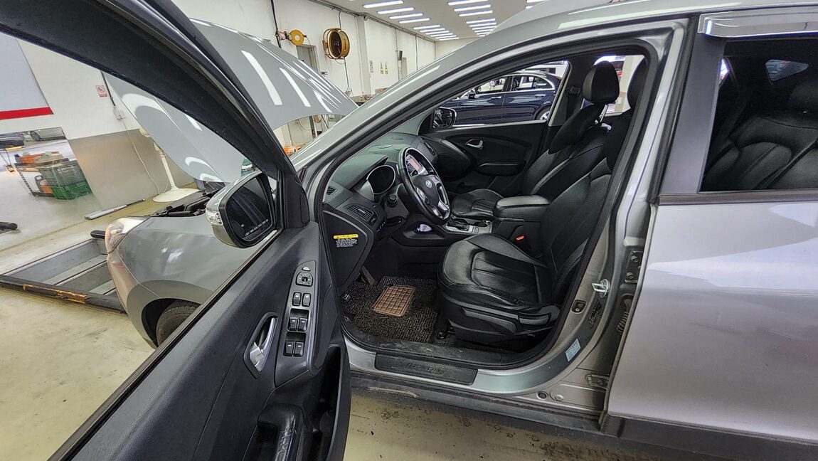 HYUNDAI NEW TUCSON ix DIESEL R2.0 4WD SMART SPECIAL 2015 - zdjęcie 10