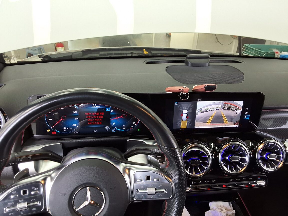MERCEDES-BENZ GLB-CLASS GLB 250 4MATIC 2023 - zdjęcie 17