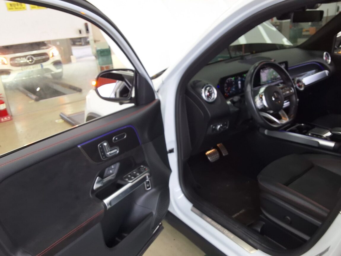 MERCEDES-BENZ GLB-CLASS GLB 250 4MATIC 2023 - zdjęcie 10