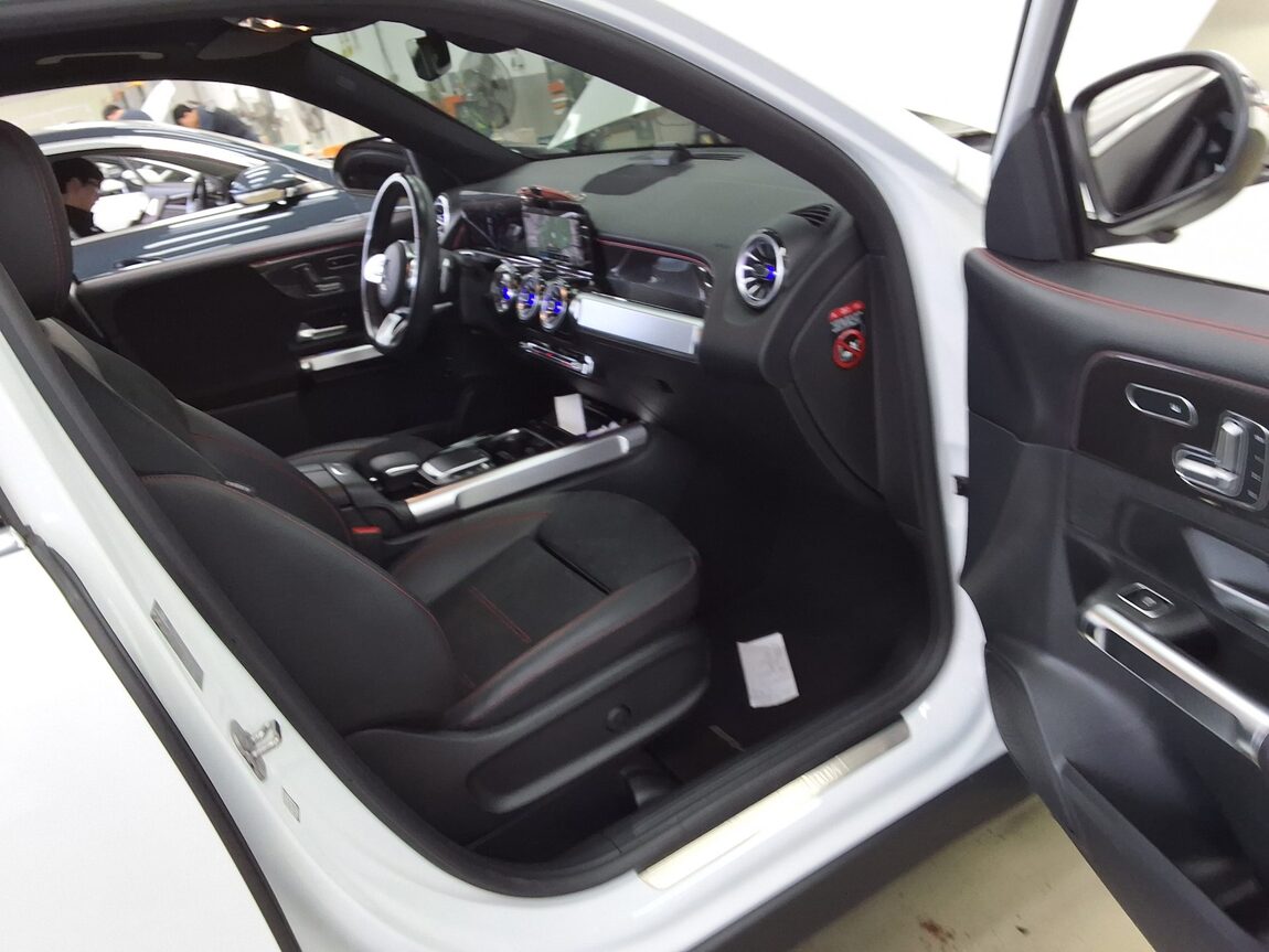 MERCEDES-BENZ GLB-CLASS GLB 250 4MATIC 2023 - zdjęcie 14