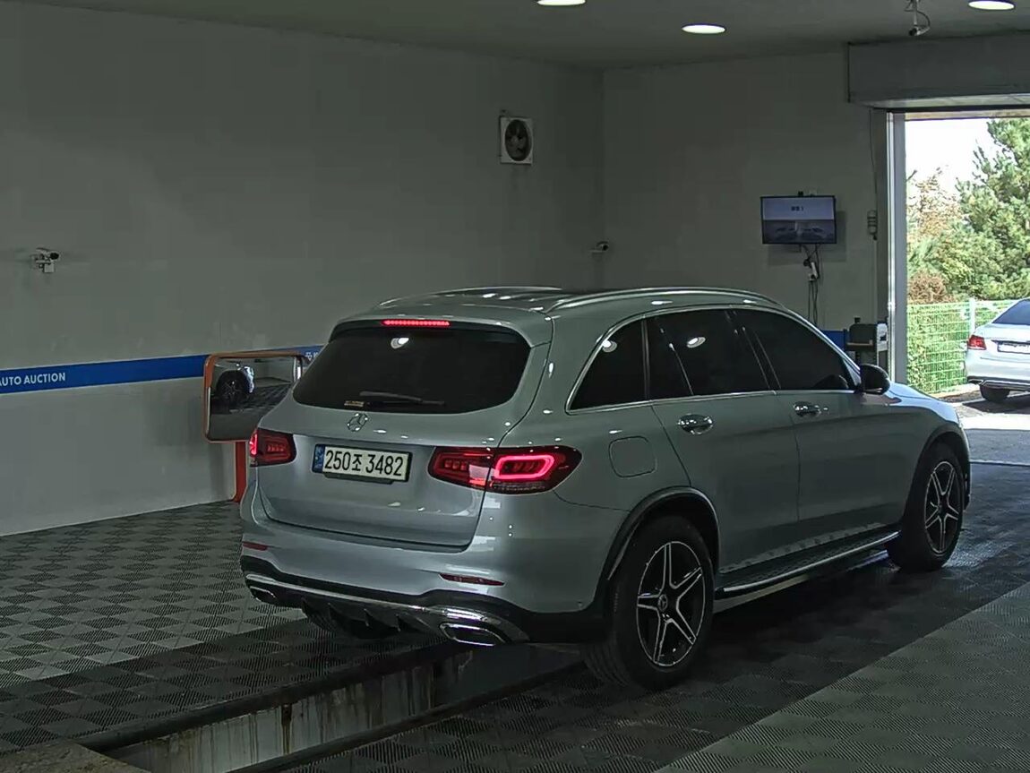 MERCEDES-BENZ GLC-CLASS GLC 300 4MATIC 2022 - zdjęcie 5
