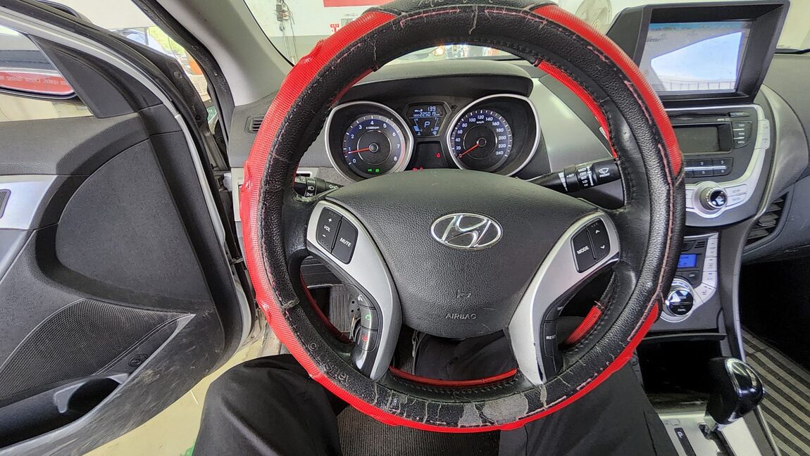 HYUNDAI AVANTE MD M16 GDi LUXURY 2012 - zdjęcie 17
