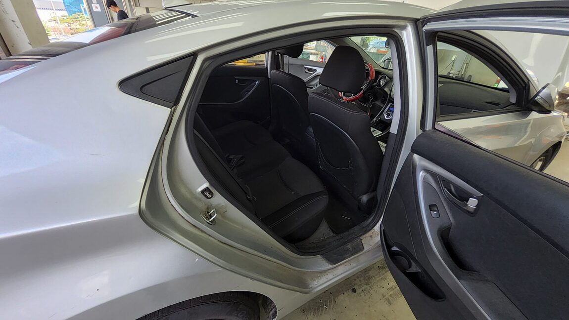 HYUNDAI AVANTE MD M16 GDi LUXURY 2012 - zdjęcie 13