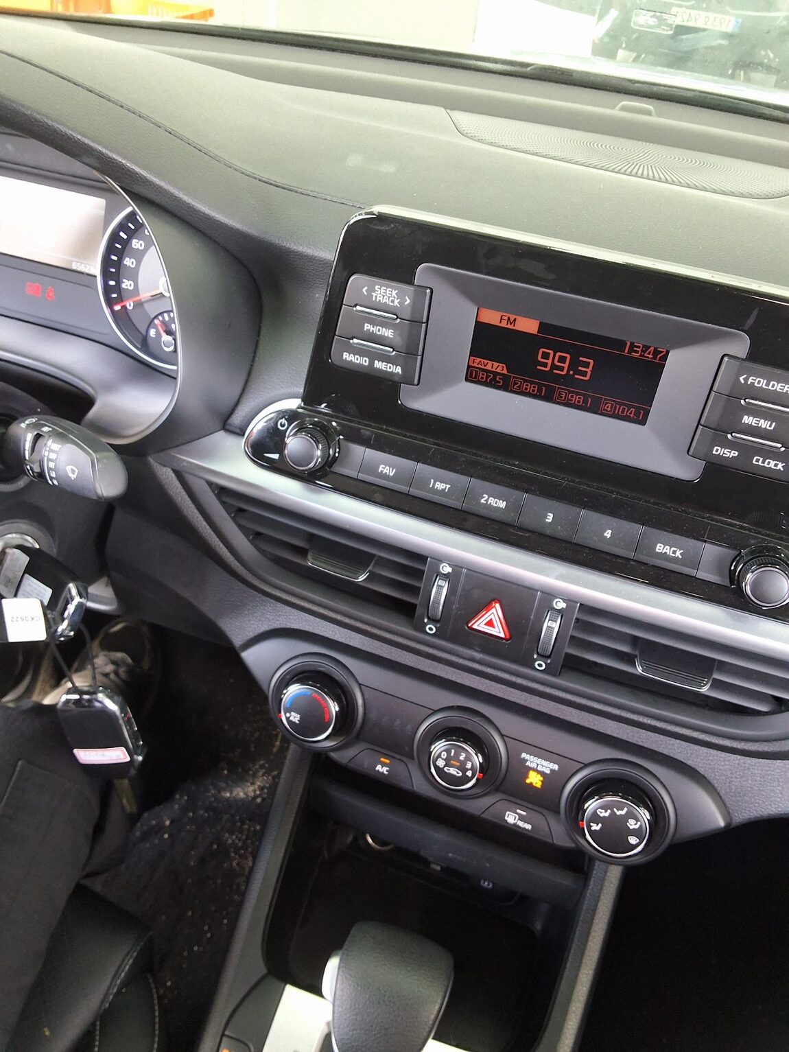 KIA THE NEW K3 1.6 GASOLINE TRENDY 2023 - zdjęcie 17