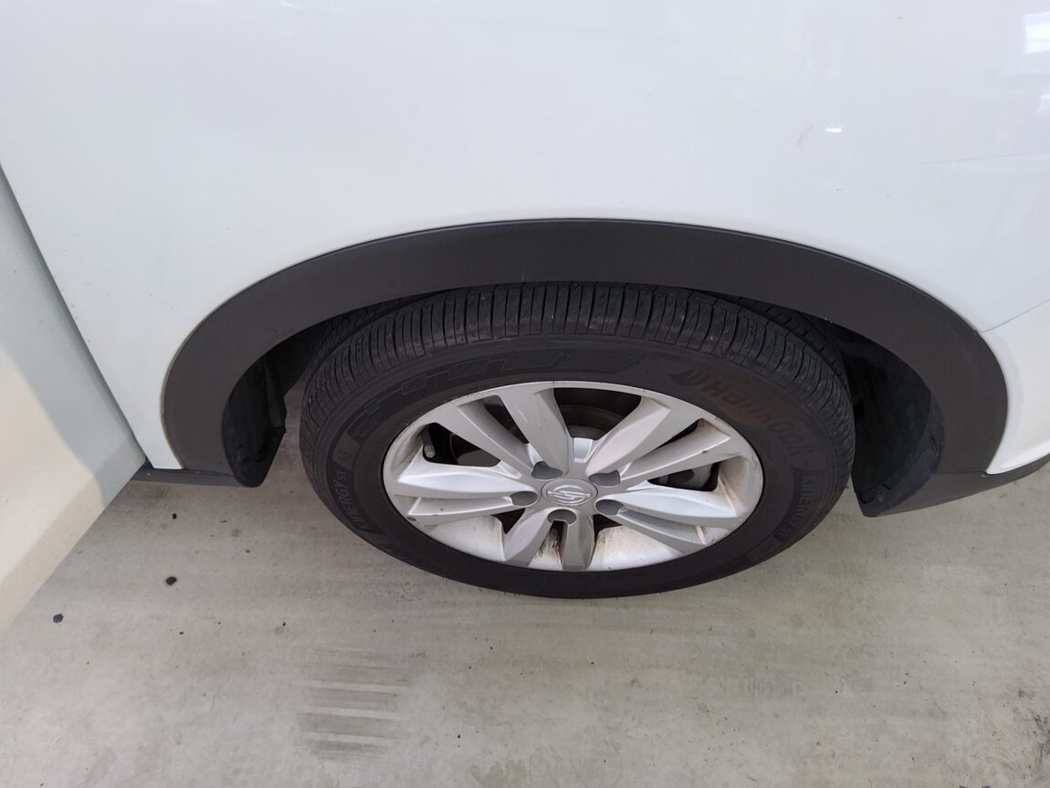 KG MOBILITY (SSANGYONG) TIVOLI GASOLINE 2WD VX 2017 - zdjęcie 24