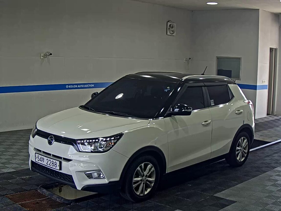 KG MOBILITY (SSANGYONG) TIVOLI GASOLINE 2WD VX 2017 - zdjęcie 2