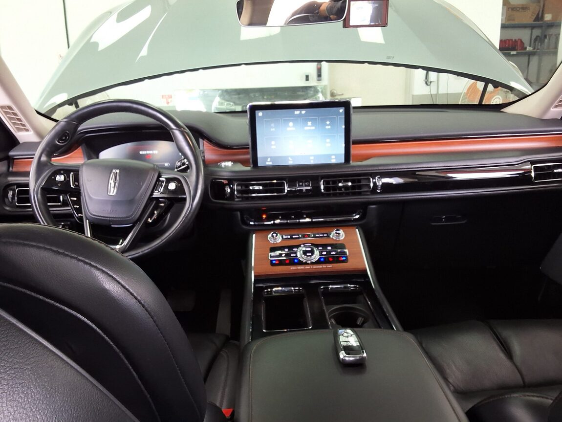 LINCOLN AVIATOR (2ND GEN) 3.0 V6 AWD RESERVE 2020 - zdjęcie 11