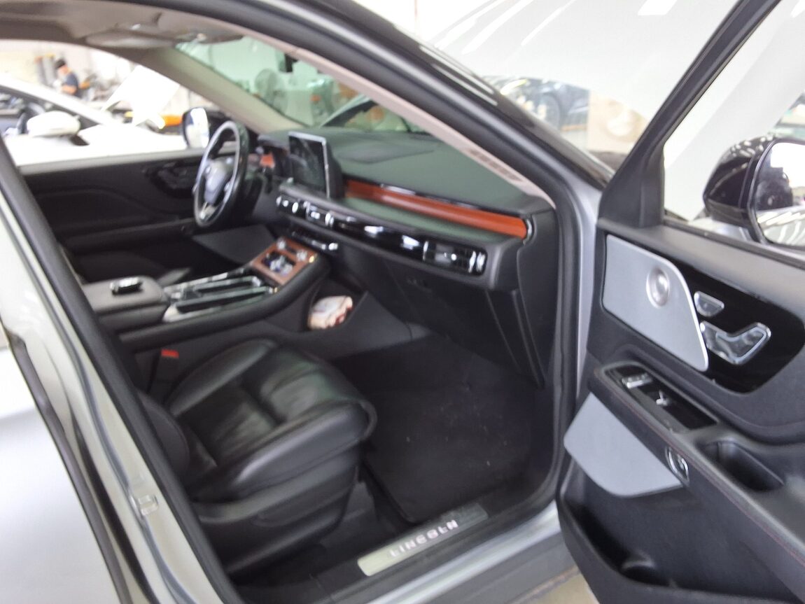 LINCOLN AVIATOR (2ND GEN) 3.0 V6 AWD RESERVE 2020 - zdjęcie 14