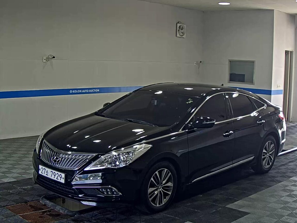 HYUNDAI GRANDEUR HG HG 240 MODERN 2015 - zdjęcie 2
