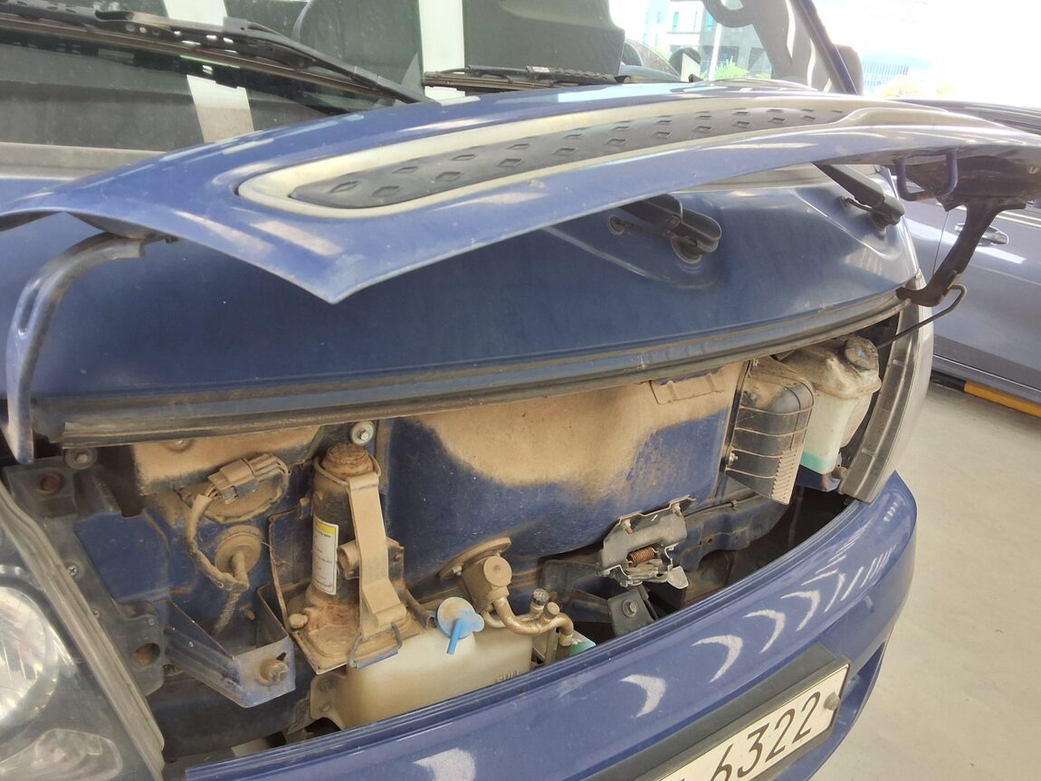KIA BONGO III CARGO CRDi KING CAB EXTRA LONG WHEELBASE 2018 - zdjęcie 16