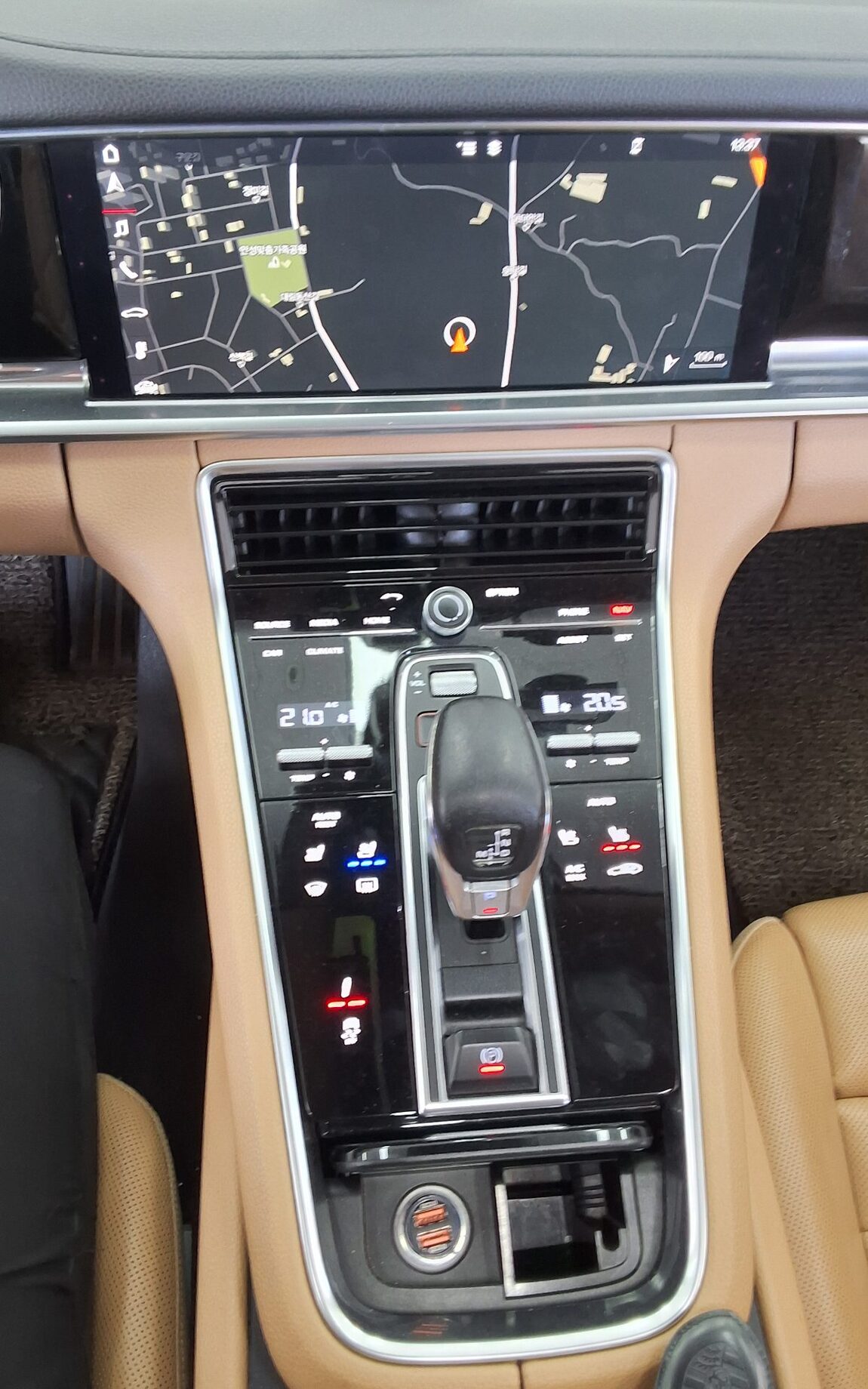 PORSCHE PANAMERA (2ND GEN) 3.0 4 2018 - zdjęcie 18