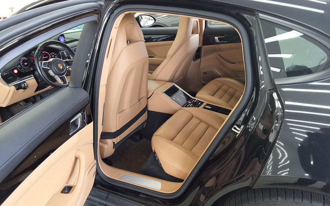 PORSCHE PANAMERA (2ND GEN) 3.0 4 2018 - zdjęcie 12