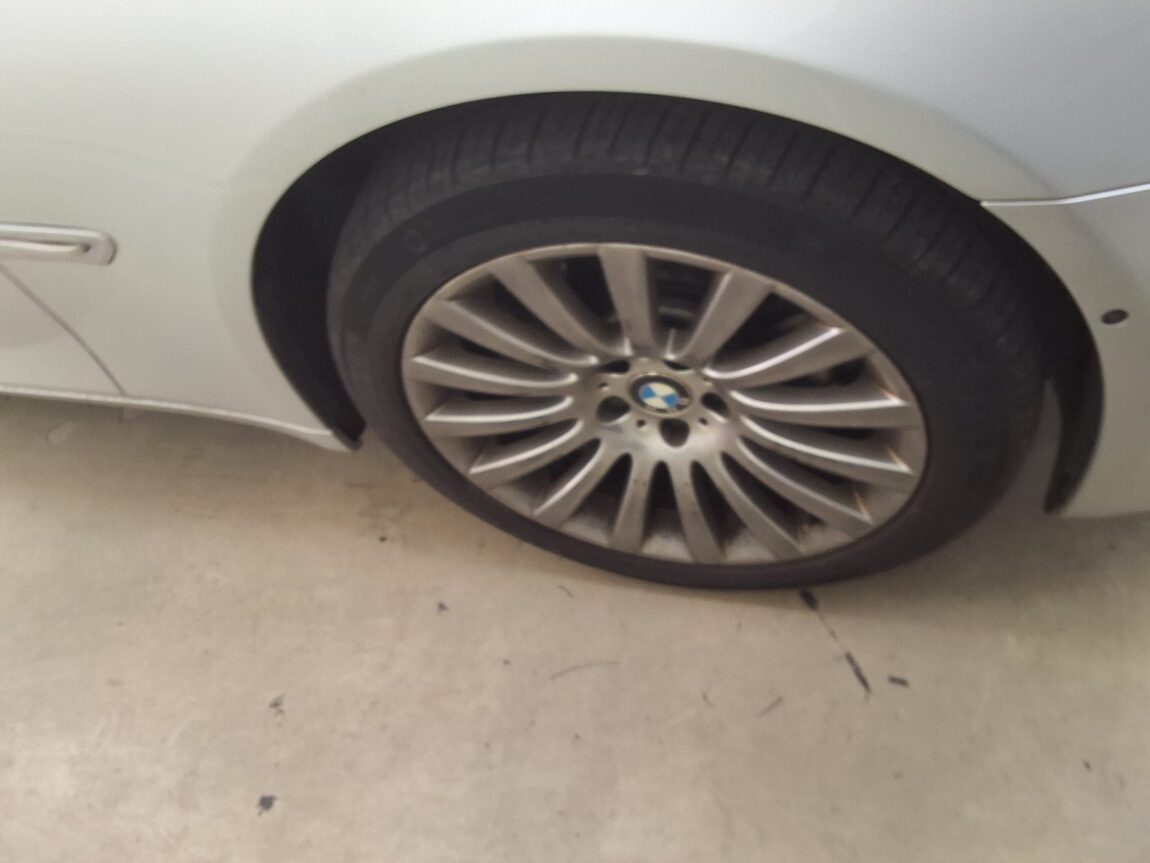 BMW 7 SERIES (5TH GEN) 740Li 2012 - zdjęcie 21