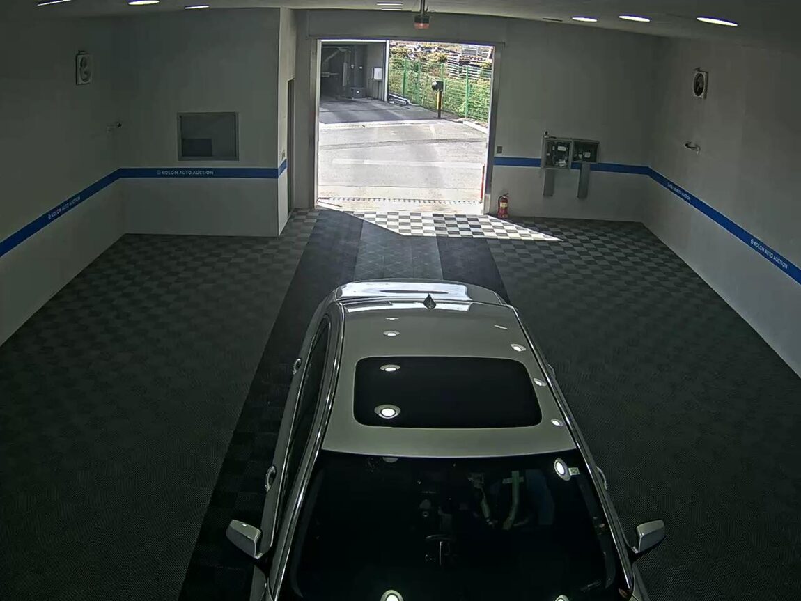 BMW 7 SERIES (5TH GEN) 740Li 2012 - zdjęcie 7