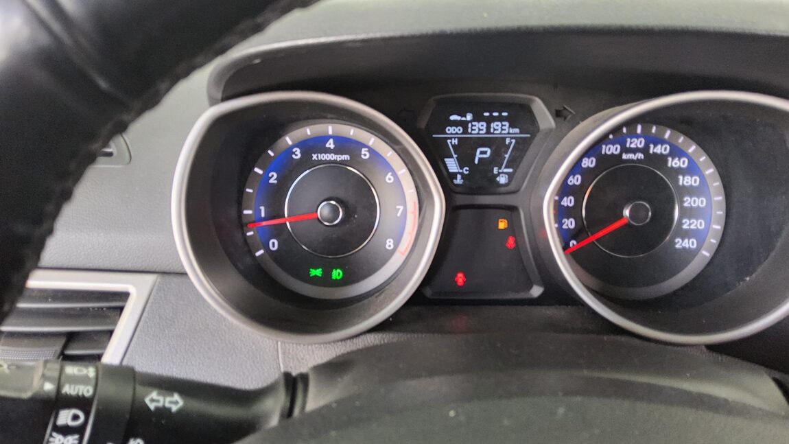 HYUNDAI AVANTE MD M16 GDi SMART 2013 - zdjęcie 9