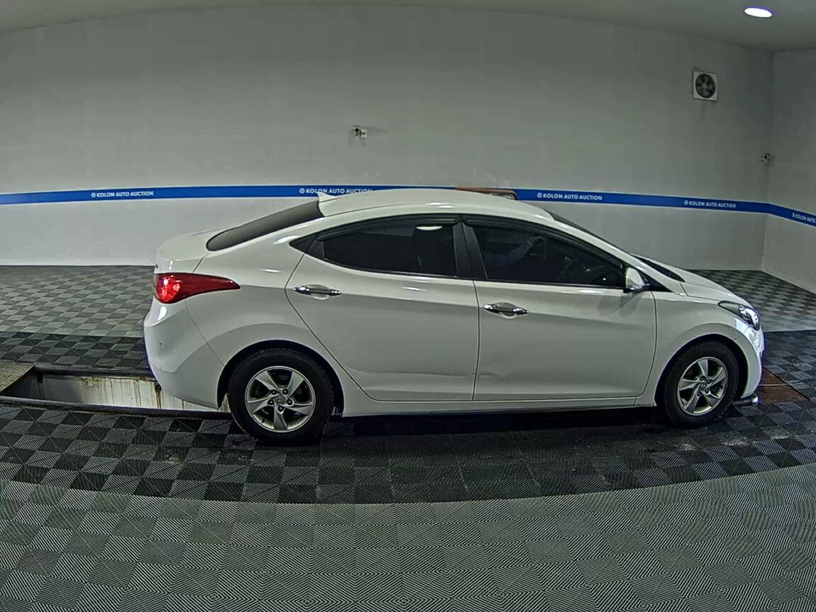 HYUNDAI AVANTE MD M16 GDi SMART 2013 - zdjęcie 4