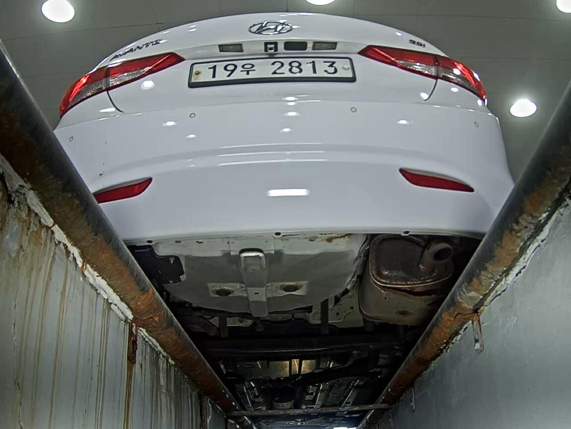HYUNDAI AVANTE MD M16 GDi SMART 2013 - zdjęcie 8
