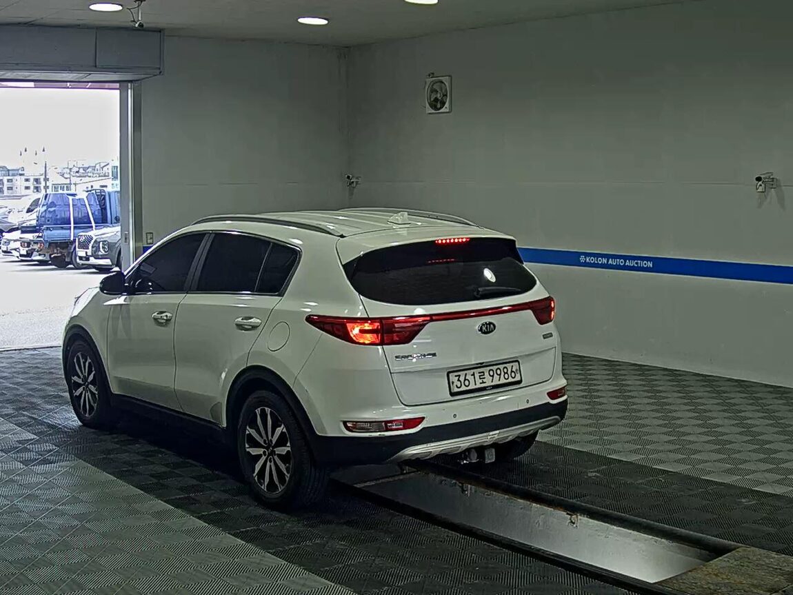 KIA NEW SPORTAGE R2.0 2WD NOBLESSE 2016 - zdjęcie 6