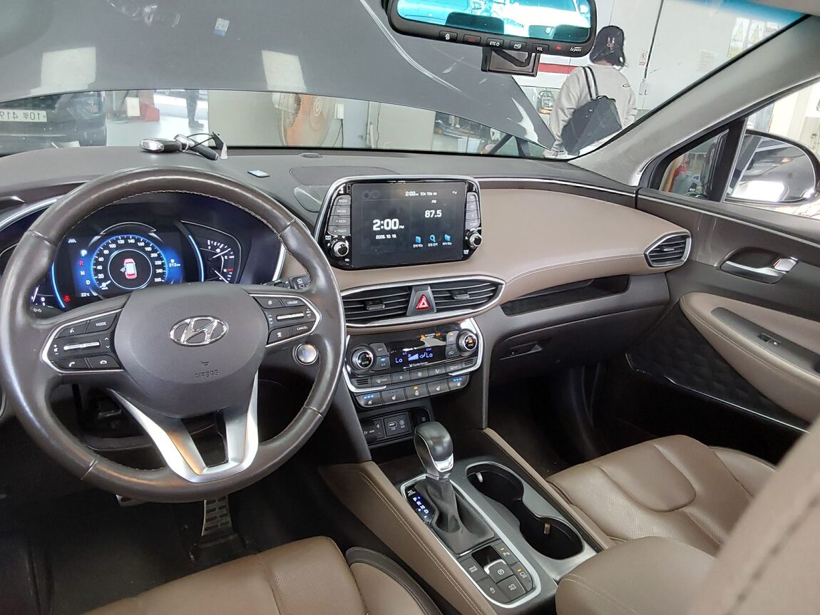 HYUNDAI SANTA FE (TM) R2.2 2WD PRESTIGE 2019 - zdjęcie 11