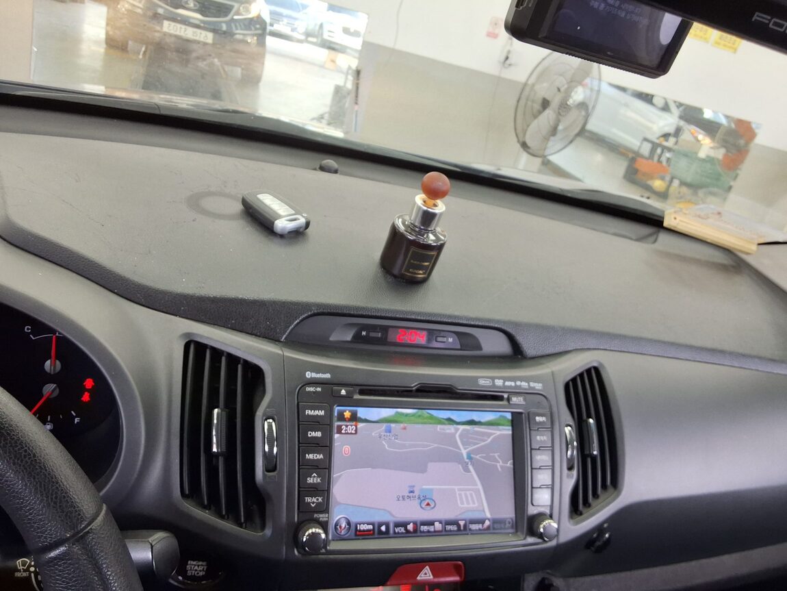 KIA SPORTAGE R DIESEL R2.0 4WD TLX LUXURY MODEL 2011 - zdjęcie 17