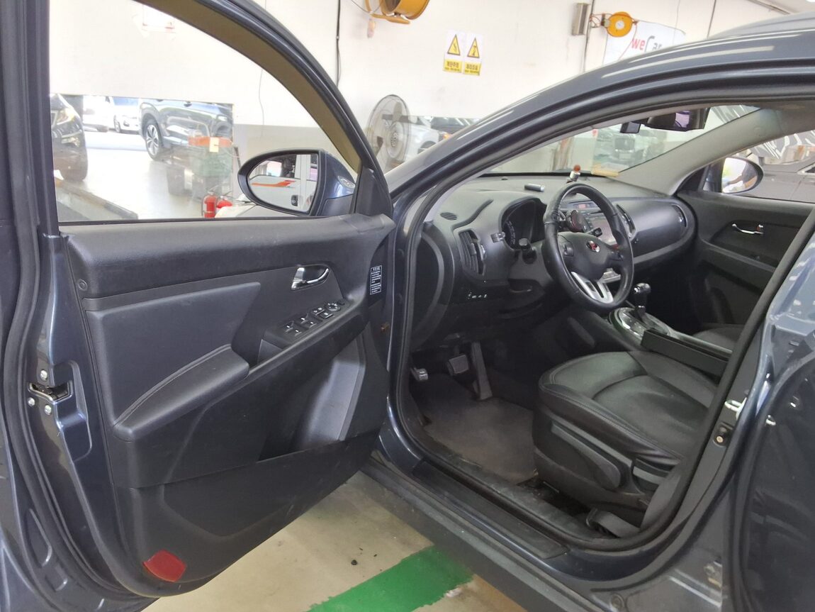 KIA SPORTAGE R DIESEL R2.0 4WD TLX LUXURY MODEL 2011 - zdjęcie 10