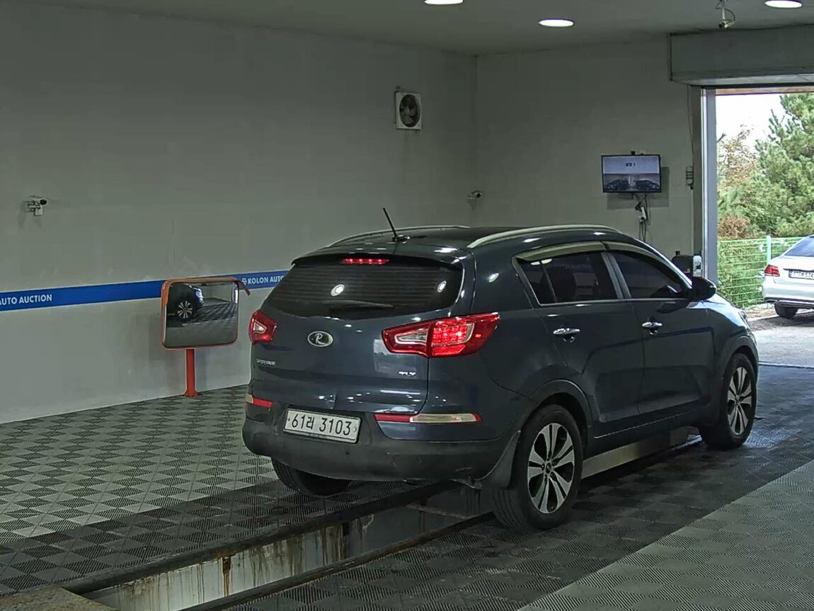 KIA SPORTAGE R DIESEL R2.0 4WD TLX LUXURY MODEL 2011 - zdjęcie 5