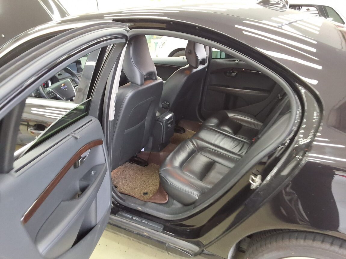VOLVO S80 (2ND GEN) D5 2014 - zdjęcie 12